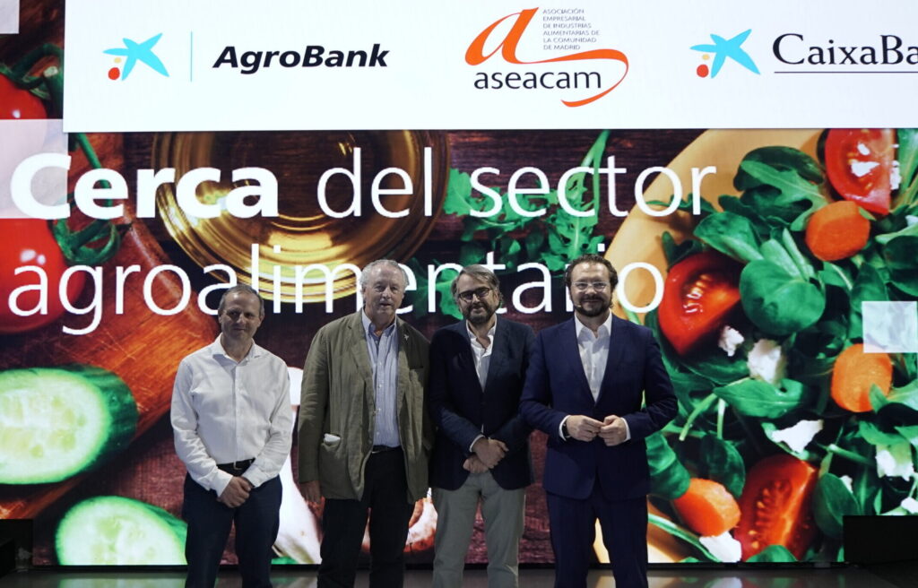 ASEACAM y AgroBank firman una alianza estratégica para impulsar y fortalecer el sector agroalimentario de la Comunidad de Madrid